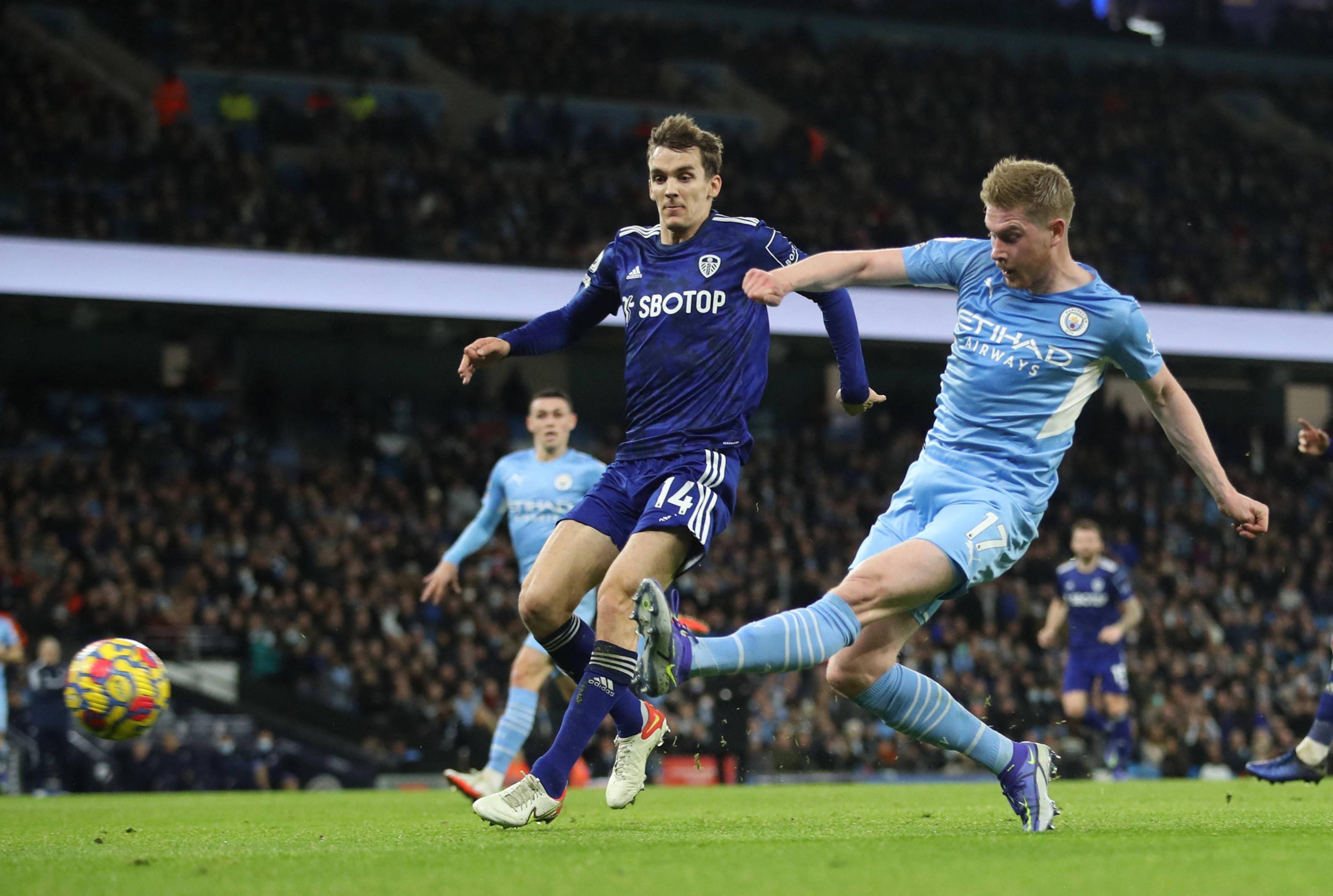 中场组合的 中场组合的